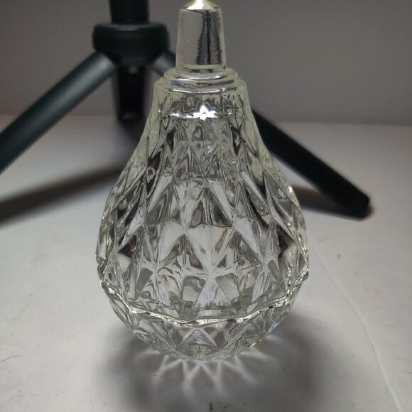 Pear Shaped Clear Glass Trinket dish with lid. Small & pretty, Unmarked, Shines - Picture 5 of 5
